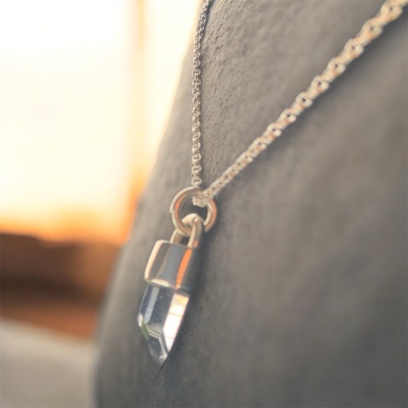 Numi Olive Crystal Quartz Pendant Necklace - Picture 3 of 16